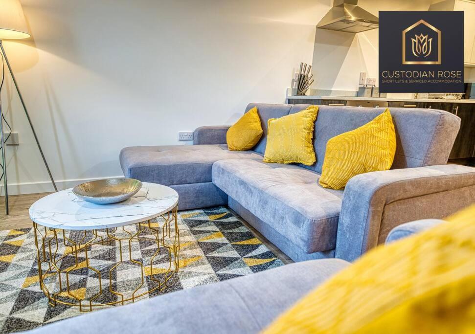 Two Bedroom - Central Peterborough - New Year Discount Zewnętrze zdjęcie